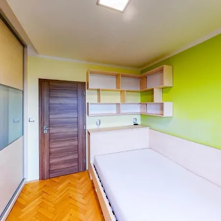 Nový V Ostravě U Mišky S Akváriem A Výhledem Z Balkonu Na Beskydy Appartamento *